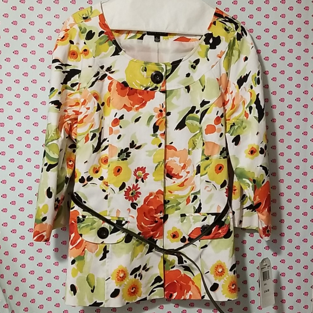 Dana Taylor, size L womans top, new, red
